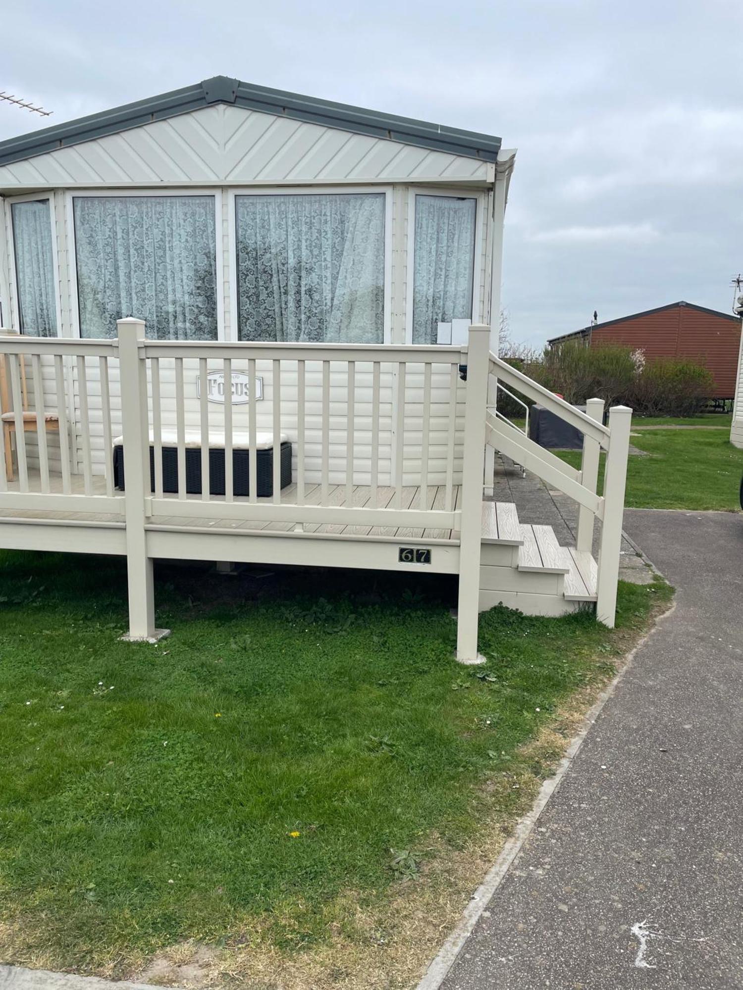 Cozy Camber Caravan 3 Bedroom Retreat With Decking Rye Luaran gambar