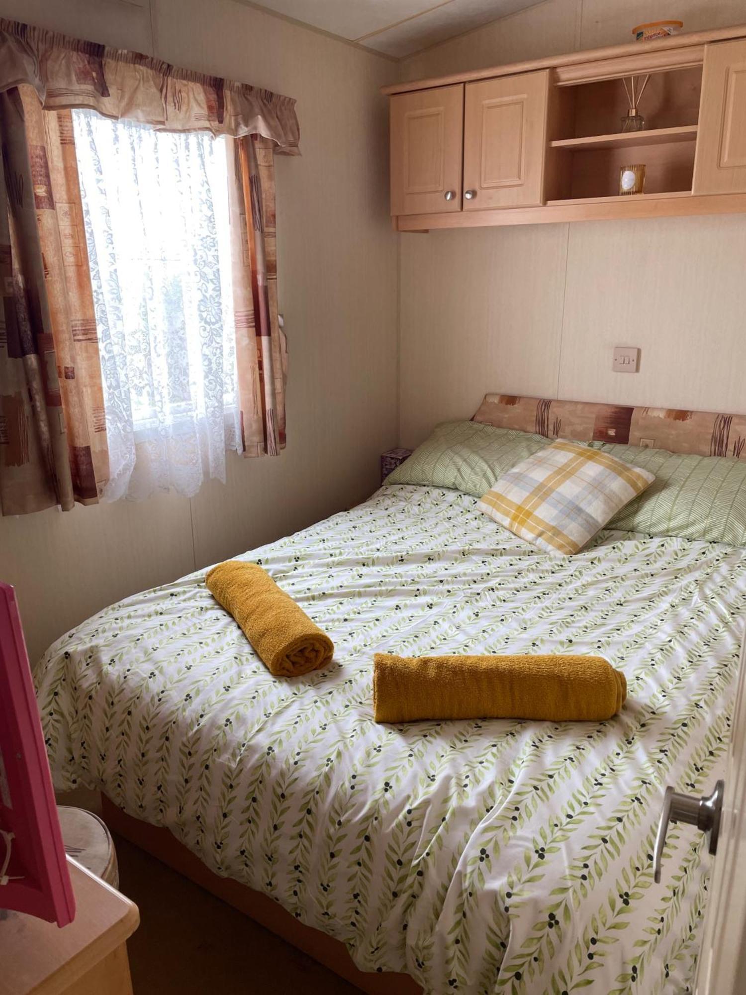 Cozy Camber Caravan 3 Bedroom Retreat With Decking Rye Luaran gambar